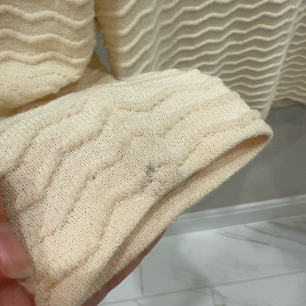 St. John Collection Ivory Wave Pattern Blazer - image 5